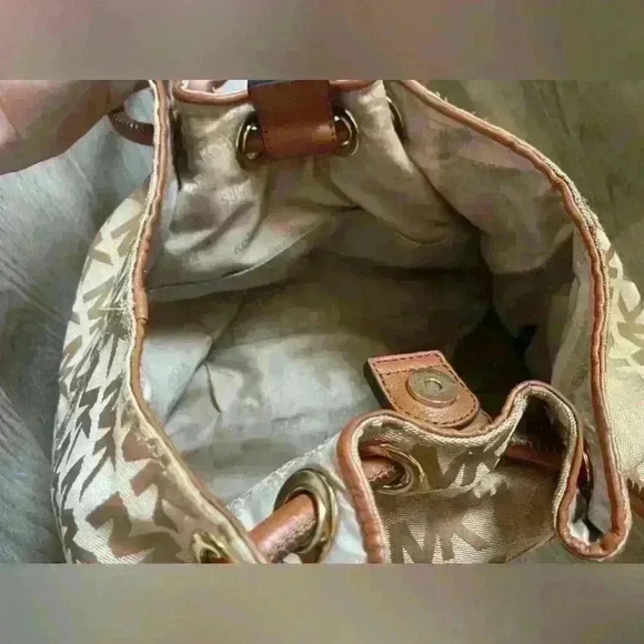 Michael Kors Purse - Picture 3 of 4